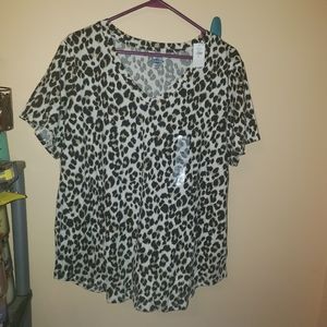 Old navy plus size shirt